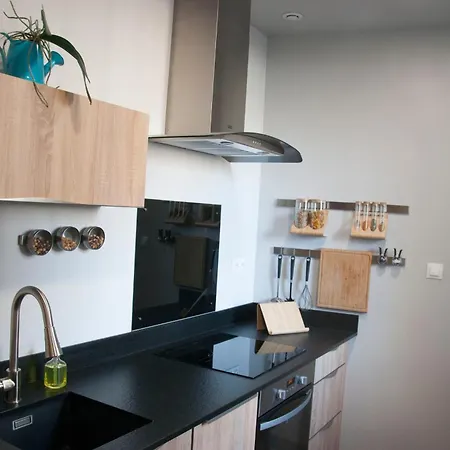 Du Fau De La Roque * ヴィルフランシュ・ド・ルエルグ