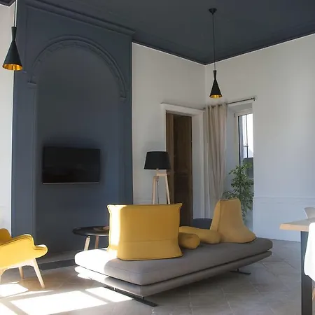 Du Fau De La Roque アパート *